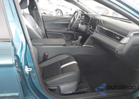 2025 Toyota Camry Se из США, поврежденный, VIN 4T1DAACK5SU032760